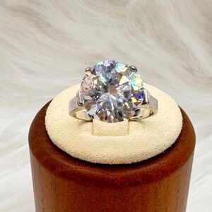 3.5 ct Brilliant Cut Solitaire Cubic Zirconia Sterling Silver Ring. Sz 6 3/4